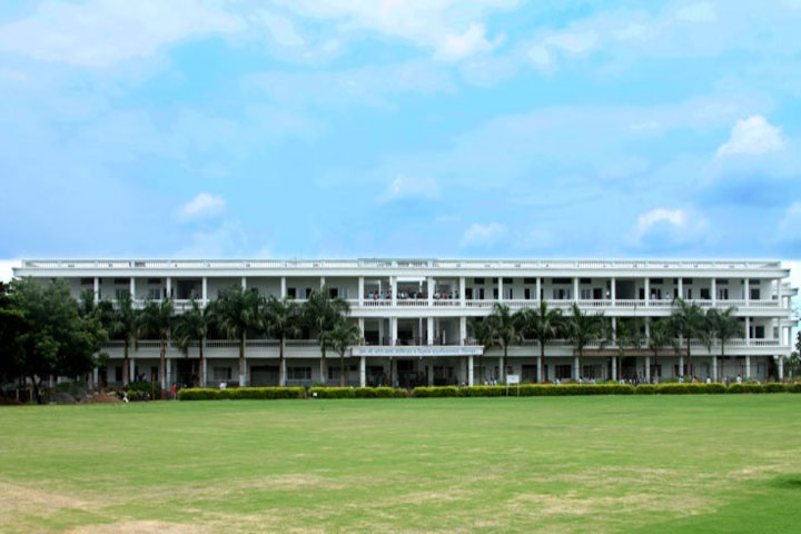 https://cache.careers360.mobi/media/colleges/social-media/media-gallery/23259/2019/6/20/Campus View of RC Patel Arts Commerce and Science College Shirpur_Campus-View.jpg